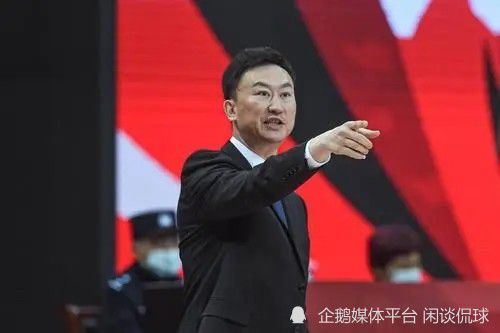 沃格尔:防守能使我们赢球 关键球也是NBA常规赛，凭借着布克的绝杀，太阳客场116-113险胜尼克斯。